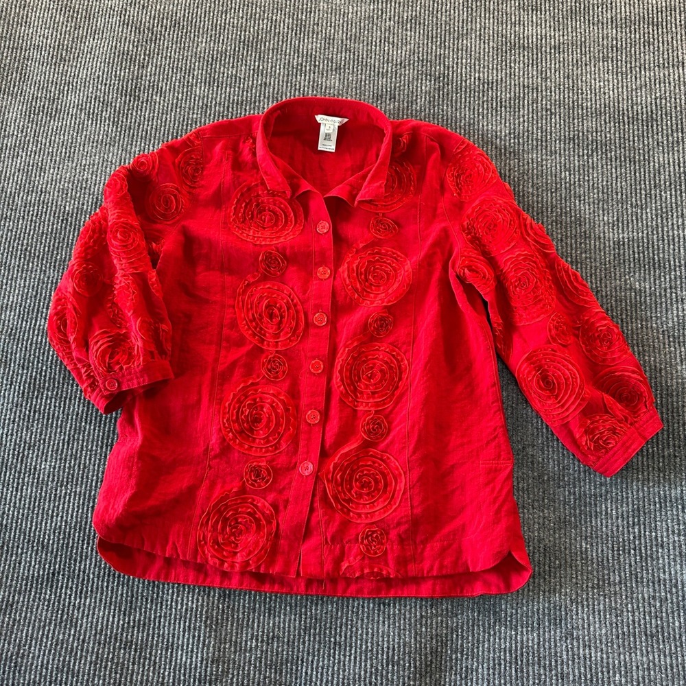 John Mark Red 3D Rosette Floral Blouse Womens Size S 3/4 Sleeve Button Down Top